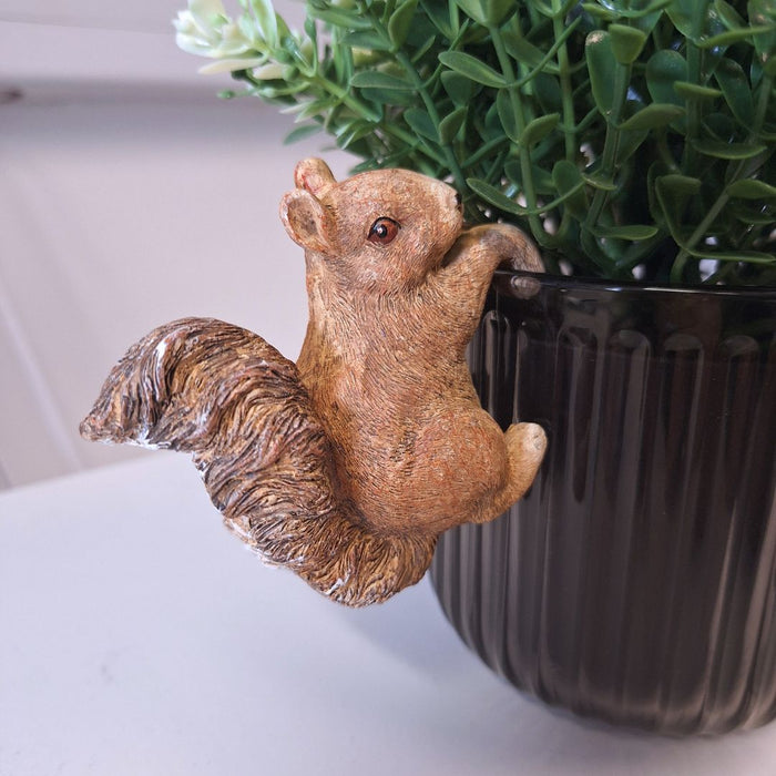 Squirrel Pot Hanger