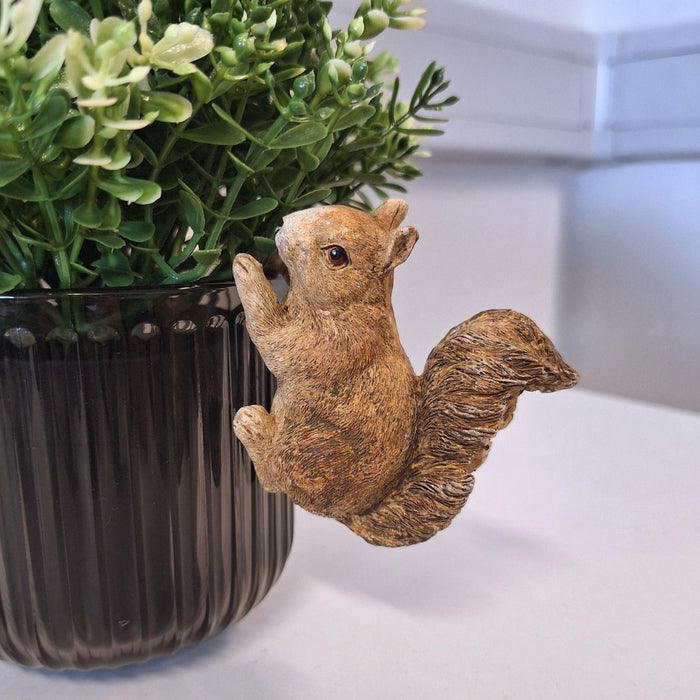 Squirrel Pot Hanger