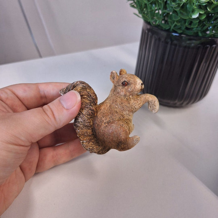 Squirrel Pot Hanger